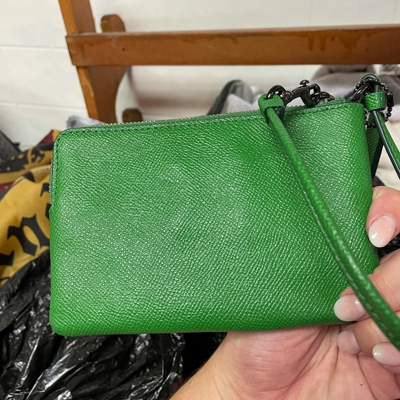 Super cute never used and it’s just not my style! - Picture 2 of 3